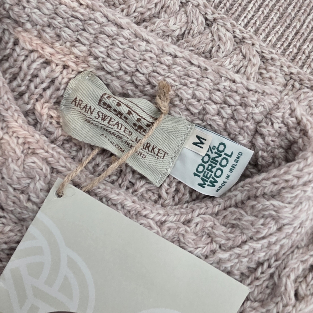NWT Aran Craft 100% Merino Wool Fisherman Cableknit Front Pocket Sweater Size M - Picture 3 of 8